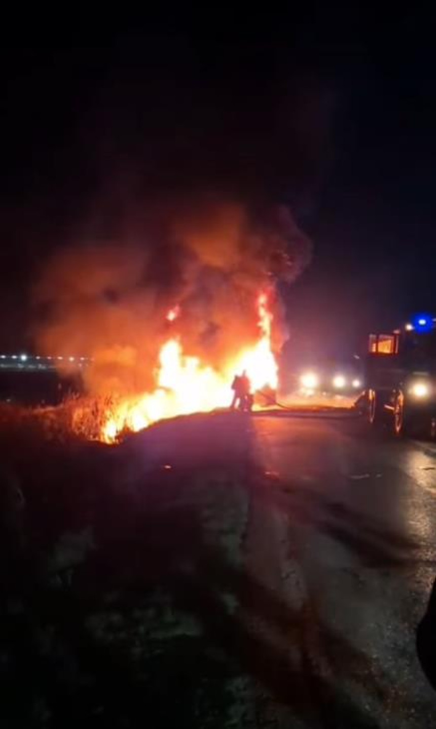 Тешка несрећа у Србији: Запалила се возила, има погинулих