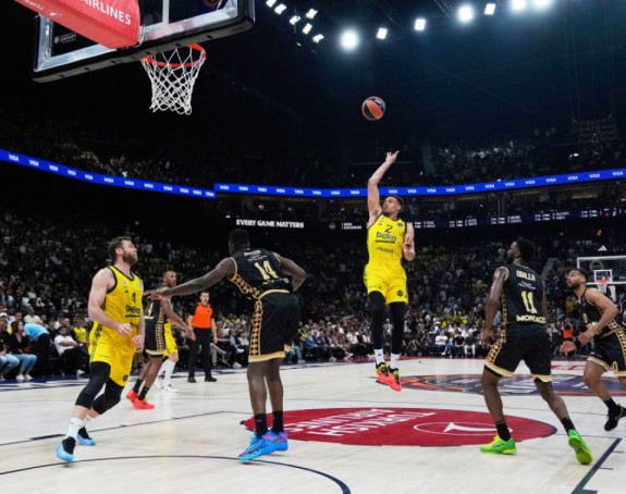 Šampioni Evrolige igrači Fenerbahčea, Gudurić heroj