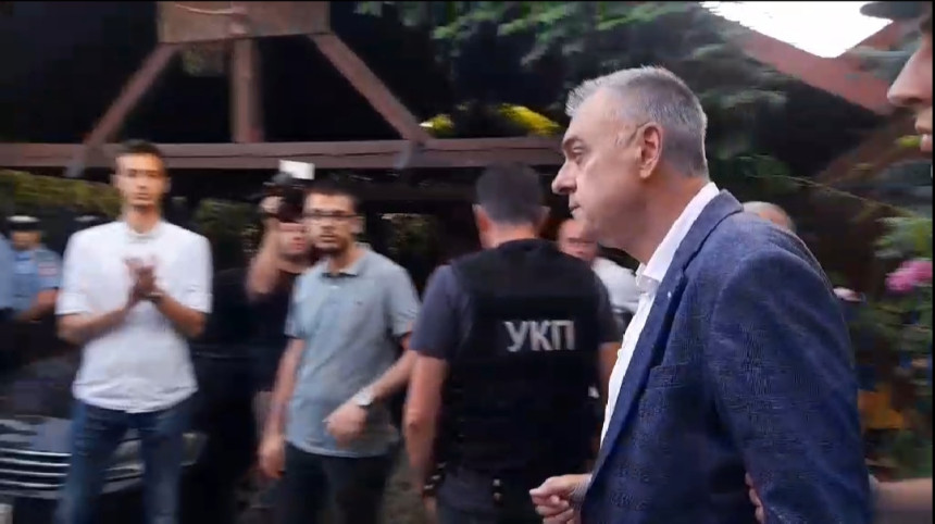 Miličević, u pratnji policije, odveden iz porodične kuće