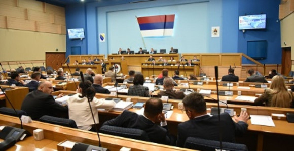 Zašto vladajući nisu podržali "prointerov" zakon?!