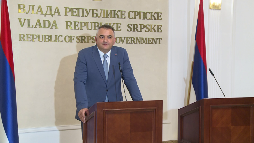 Умјесто смјене због неспособности, премијер послушник 