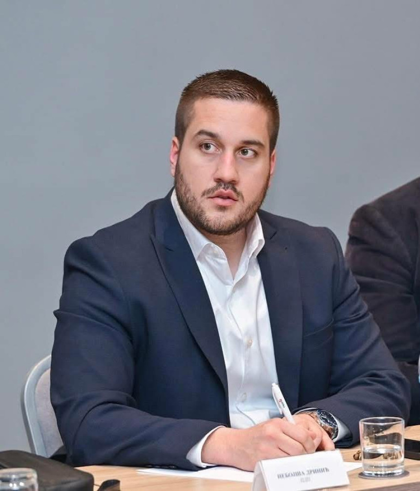 “Šta jedna budala pokvari, sto pametnih ne popravi"