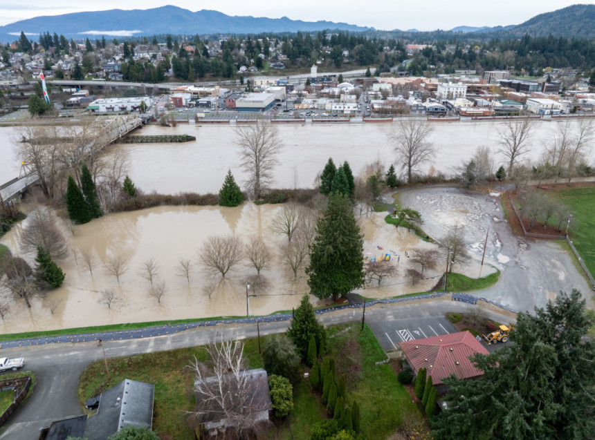 Poplave pogodile Vašington, skoro 80.000 evakuisano