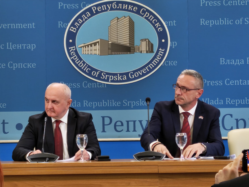 Концесија са фирме "Комсар" пренесена на РиТЕ Угљевик