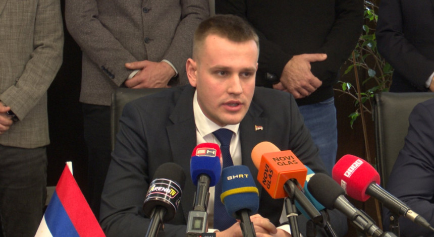 Шокантна превара Минићеве владе: Уговор о преносу концесије са компаније Цомсар на РИТЕ Угљевик потписан са владиним чиновником