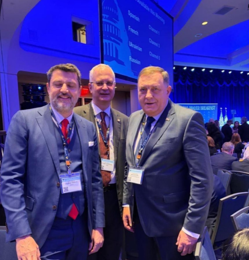 Додик се похвалио с ким се сусрео на молитвеном доручку