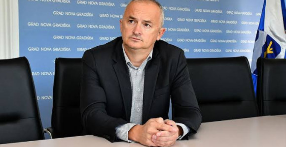 Градоначелник Нове Градишке ухапшен у акцији УСКОК-а