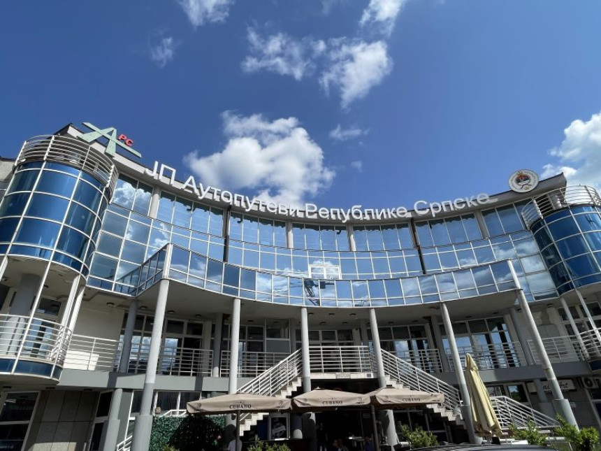 "Autoputevi" i "Putevi" tuže UIO - nema novca od putarina