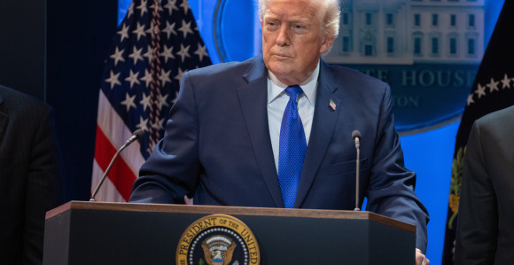 Не планира да враћа новац компанијама због царина