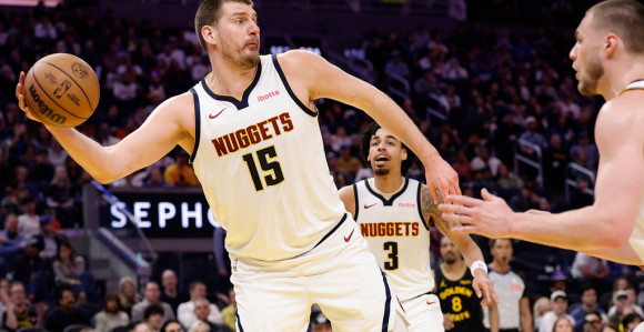 Tripl-dabl Jokića u porazu Denvera od Golden Stejta