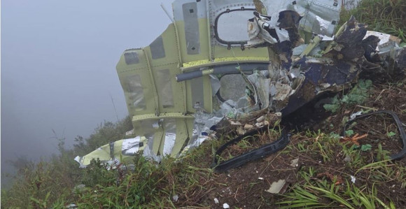 U padu aviona poginulo sedam članova posade