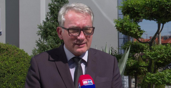 Amidžić treba da podnese ostavku, jer je pokazao da ne može da bude ministar finansija