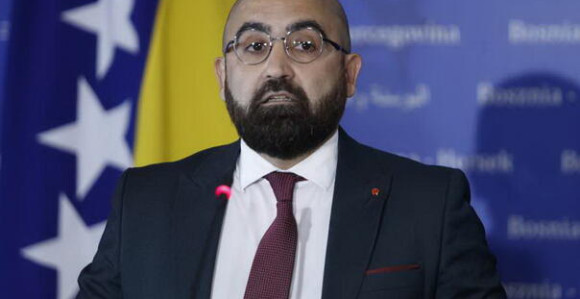 Амиџић одбио, па Хасановић потписао пренос новца ЦИК-у