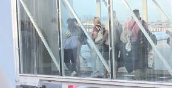 Evakuacija avionom iz Dubaija košta više od 1.000 evra