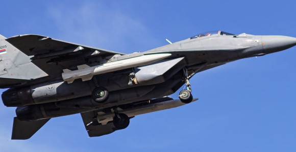 Војска Србије посједује балистичке суперсоничне ракете: Српски МиГ-ови уочени како носе кинеске ракете ваздух-земља ЦМ400