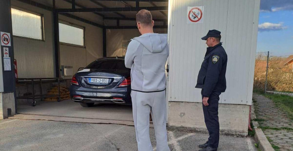 Stanivuković ponovo zadržan na granici sa Hrvatskom