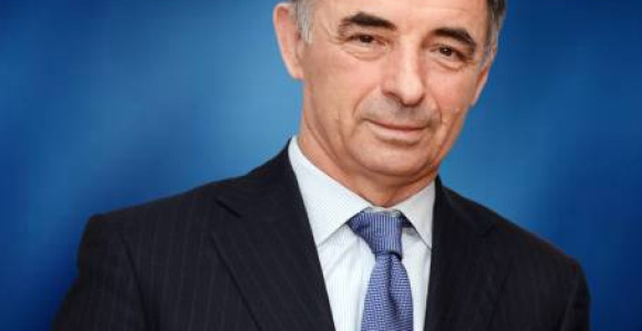 U Zagrebu grafiti s pozivom na ubistvo Milorada Pupovca