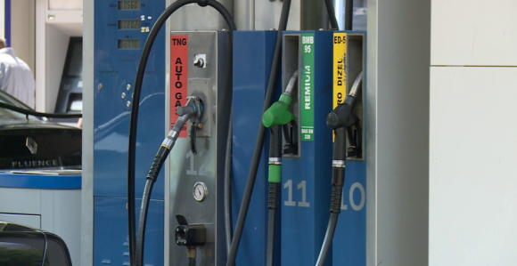 Zašto građani Srpske toče najskuplje gorivo u regionu?