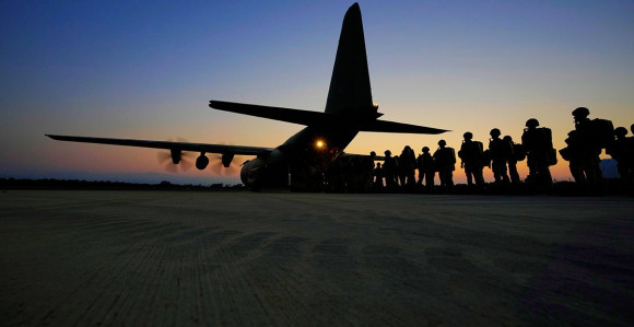 Хиљаде америчких падобранаца стиже на Блиски исток
