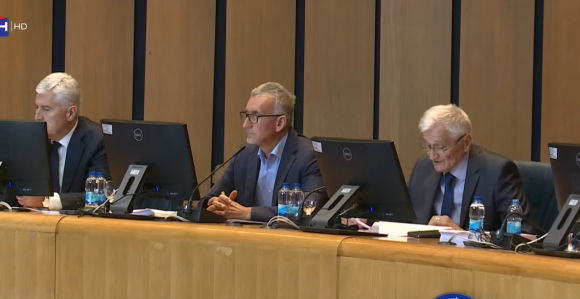 Delegati uživaju u privilegijama, a građani plaćaju cijenu blokada SNSD - HDZ