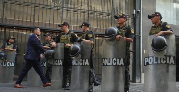Peru: Srušio se zid stadiona na navijače, ima poginulih (VIDEO)