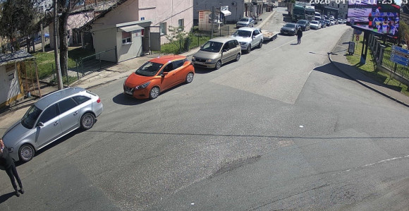 Velika gužva na granici u Gradišci, očekuje se veća