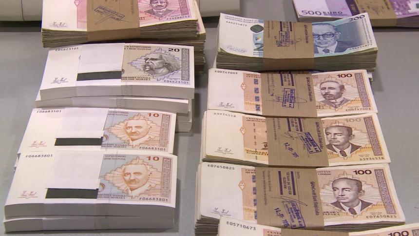 Веће рате кредита са промјењивом каматном стопом