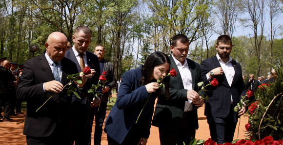 Jasenovac - Zavjet za vječnu slobodu i vjera u vaskrsenje