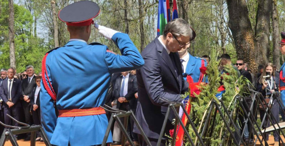 Ukazivanje na stradanja Srba tumači se kao okretanje prošlosti