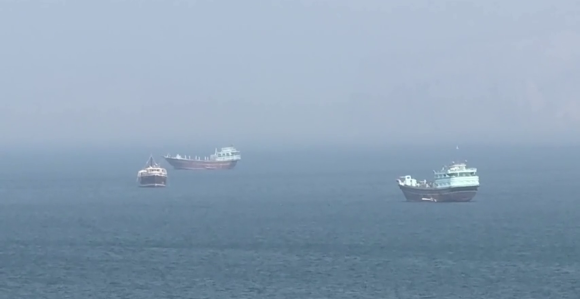 Više od 20 brodova prošlo kroz Ormuski moreuz u subotu