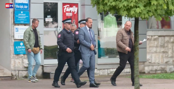 У Добоју ухапшен адвокат из Теслића због трговине утицајем