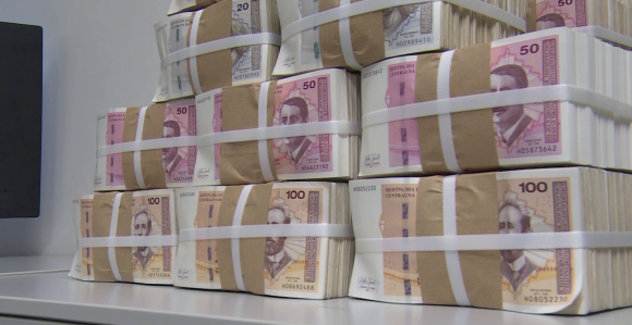 Иако није надлежан, Додик најављује увођење 13. плате!