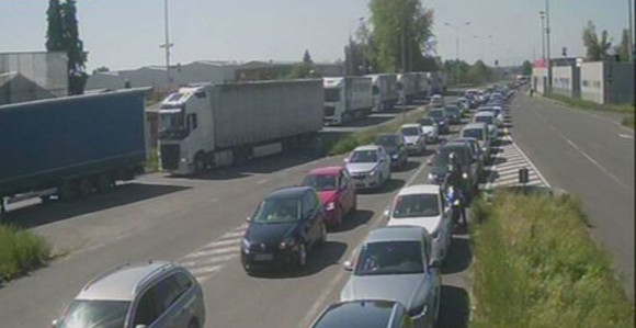 Након празника: Километарске колоне на излазу из БиХ