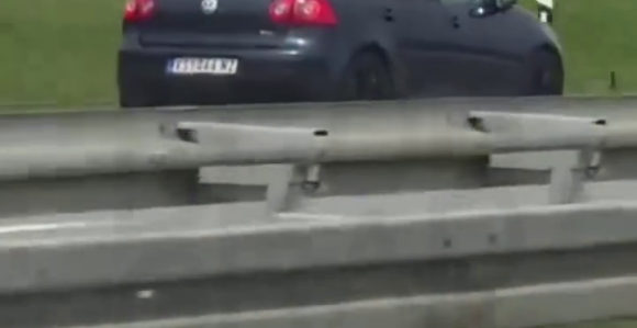 Auto-put BG-NS: U kontrasmjeru vozio punim gasom (VIDEO)