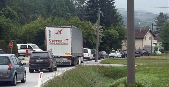 Užas u Kiseljaku: Muškarac ubio taštu i ranio suprugu