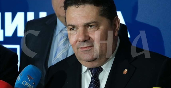 Лаж је да Српска има план за отцјепљење или самосталност