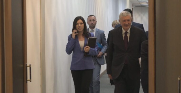 ЛИЦЕМЈЕРНО: СНСД повећава буџет за државне институције које наводно хоће да укину?! (ВИДЕО)