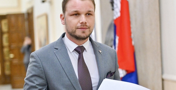 Станивуковић: Личне инвалиднине расту на 800 марака!