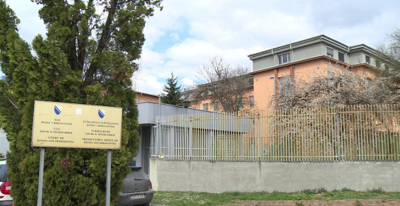 Оптужница због кријумчарења око 505 килограма кокаина