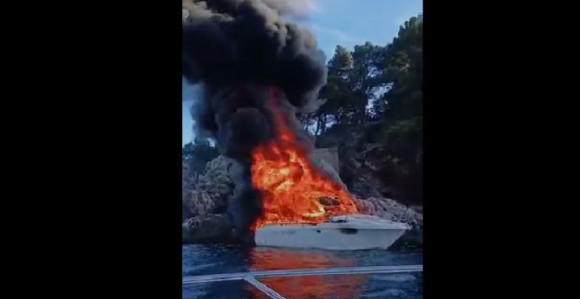 Запалила се моторна јахта код насеља Дубровачки Затон