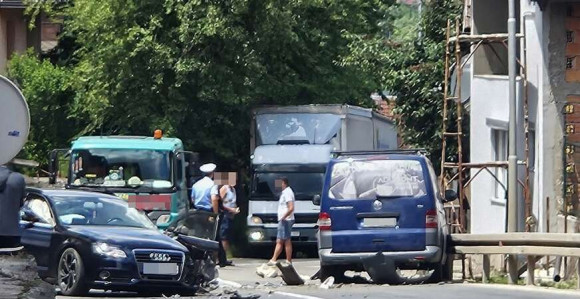 Жесток судар на путу Зворник-Милићи, настао колапс