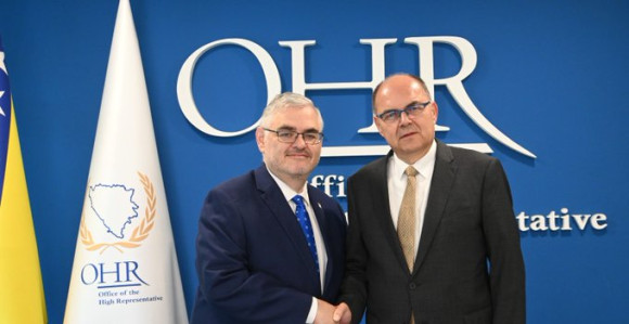 Кришок преузео дужност од Шмита, ево шта је поручио