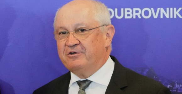 Премијер Молдавије поднио оставку, пад владе извјестан