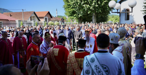 Страдање Срба у Бирчу и Подрињу: Патријарх служио литургију