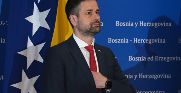 Милионски бизнис са прикривеним компанијама министра Срђана Амиџића преузео његов савјетник