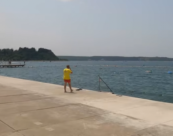 Zatvorena plaža u Portorožu zbog izlivanja goriva