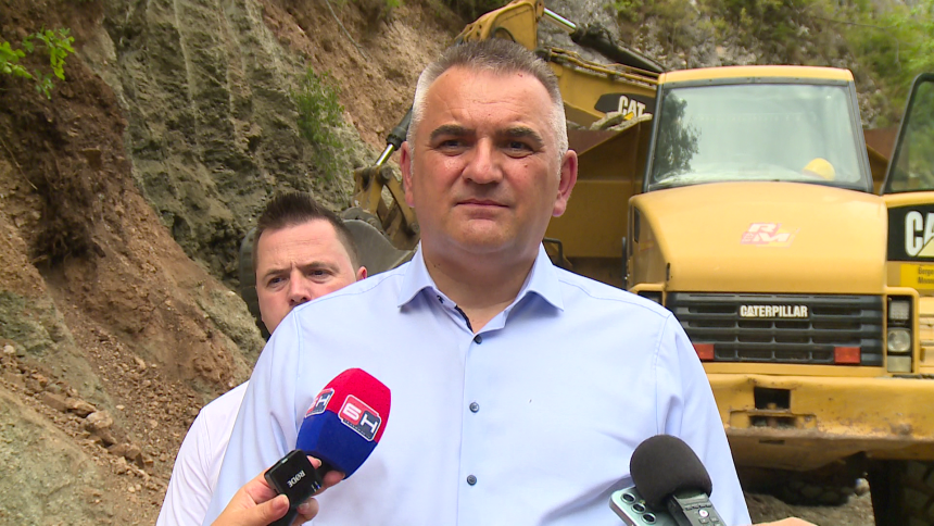 Minić neupućen o smjeni Nedeljka Eleka: To nije nadležnost Vlade?!