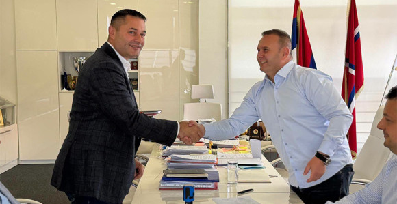 Јавна предузећа режим претвара у дистрибутере перади