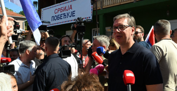 Вучић: Биће значајно повећање пензија, плата и минималца