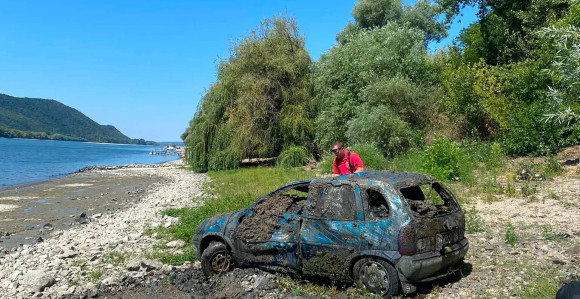 Низак водостај Дунава открио 13 година чувану тајну (ФОТО)